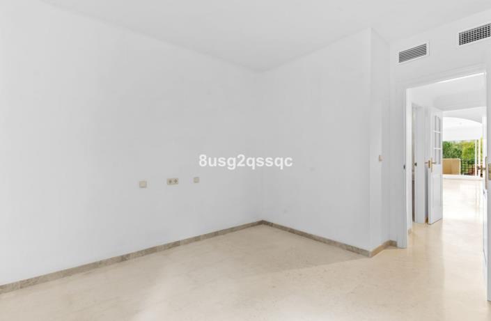 Image No.31-3 Bed Apartment for sale