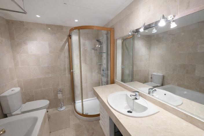 Image No.11-2 Bed Apartment for sale