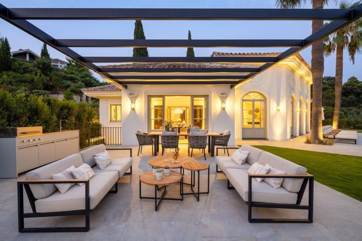 Image No.11-5 Bed Villa / Detached for sale