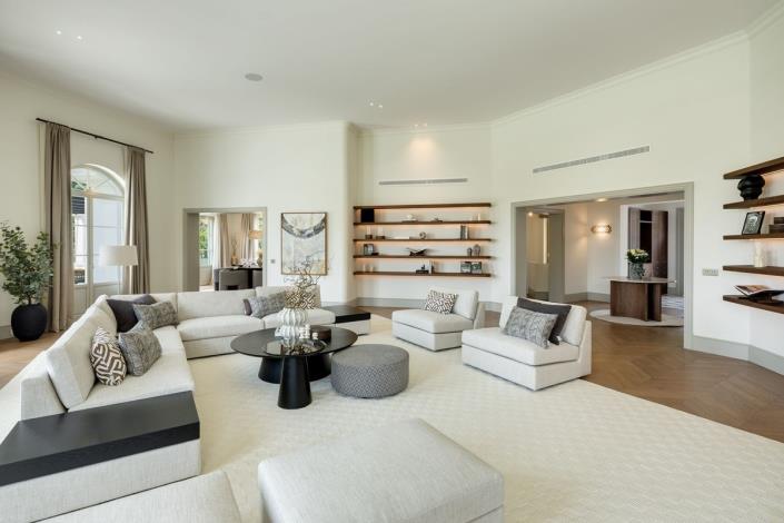 Image No.16-5 Bed Villa / Detached for sale