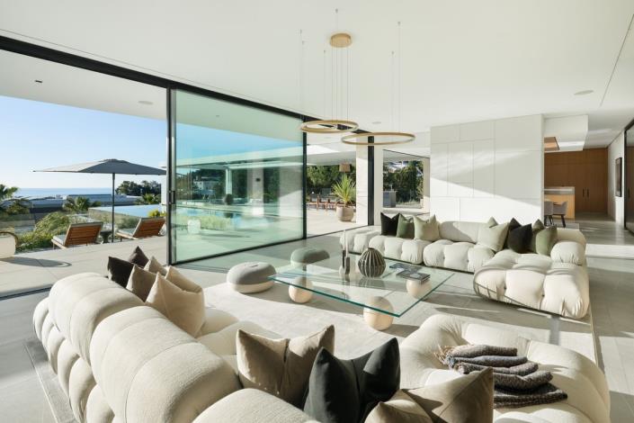 Image No.7-8 Bed Villa / Detached for sale