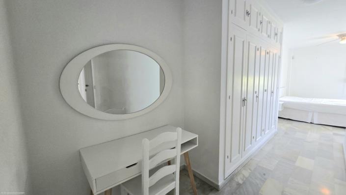 Image No.15-3 Bed Townhouse for sale