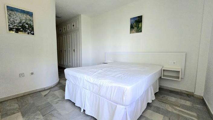 Image No.16-3 Bed Townhouse for sale