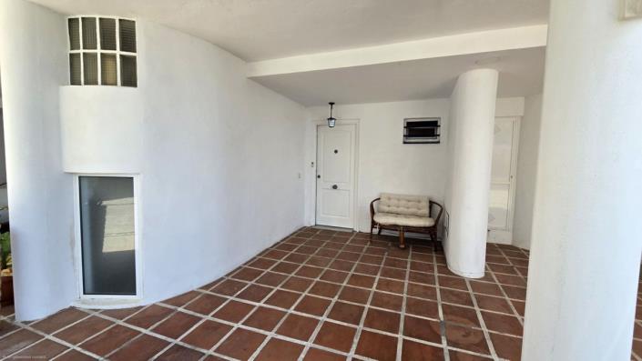 Image No.33-3 Bed Townhouse for sale
