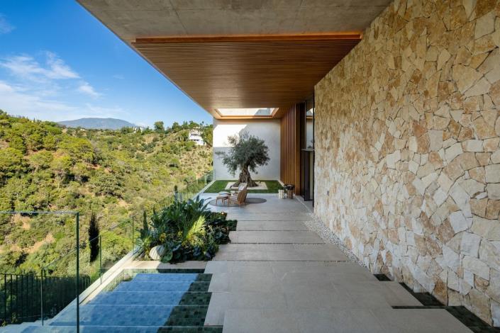 Image No.21-6 Bed Villa / Detached for sale