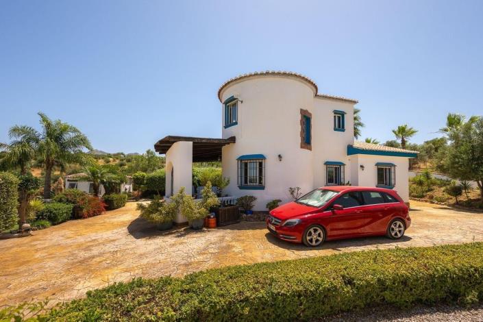 Image No.26-3 Bed Villa / Detached for sale