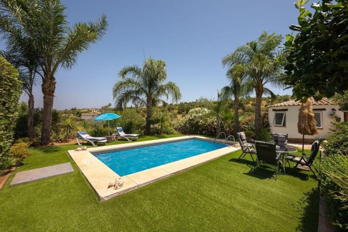 Image No.32-3 Bed Villa / Detached for sale