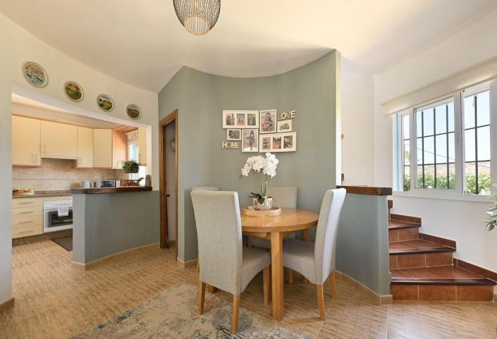 Image No.3-3 Bed Villa / Detached for sale