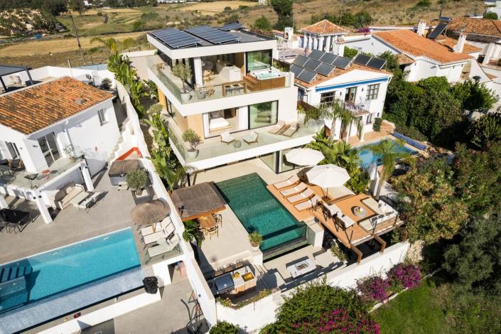 Image No.12-5 Bed Villa / Detached for sale