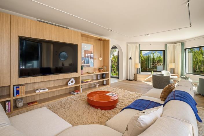 Image No.43-4 Bed Villa / Detached for sale