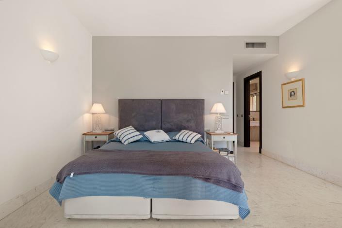 Image No.16-5 Bed Villa / Detached for sale