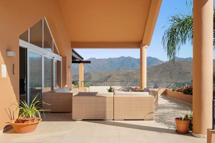 Image No.39-5 Bed Villa / Detached for sale