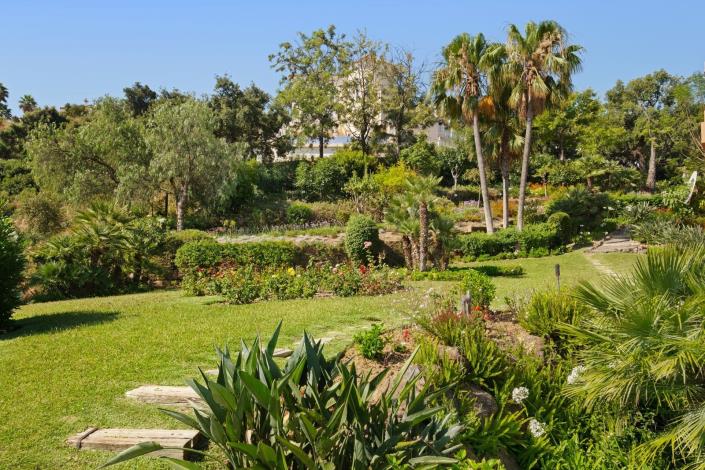 Image No.40-5 Bed Villa / Detached for sale