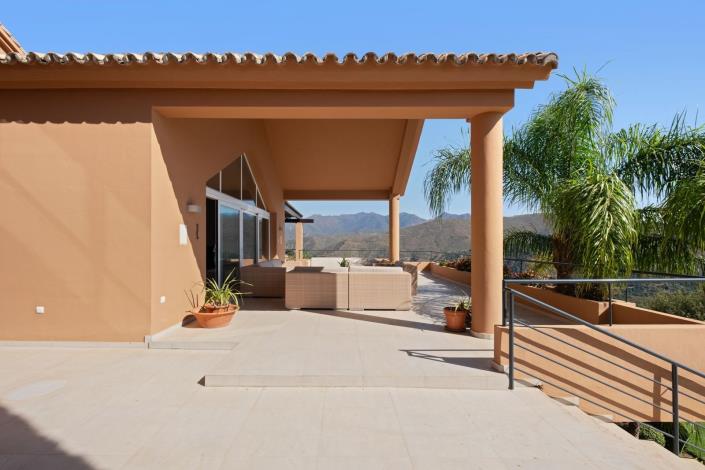 Image No.50-5 Bed Villa / Detached for sale