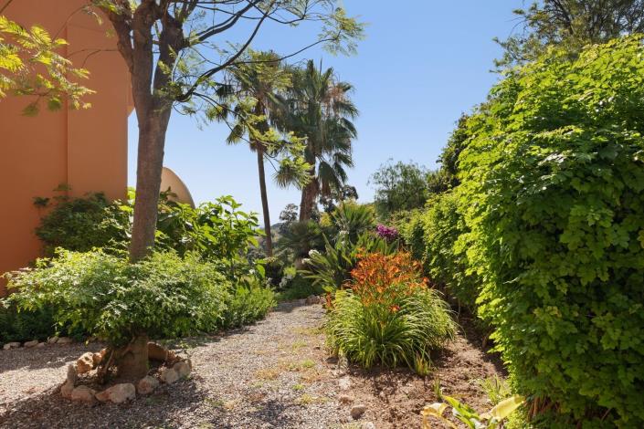 Image No.53-5 Bed Villa / Detached for sale