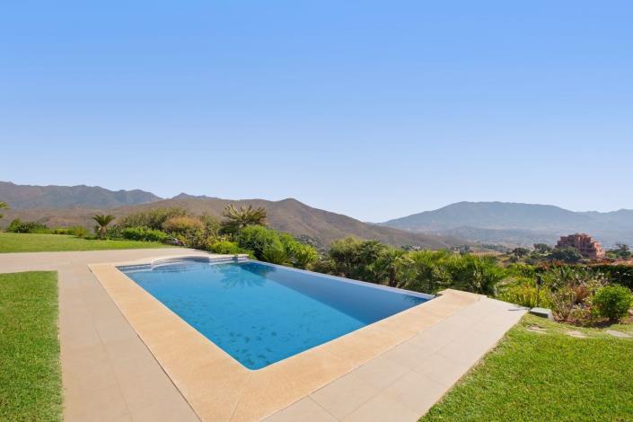 Image No.58-5 Bed Villa / Detached for sale