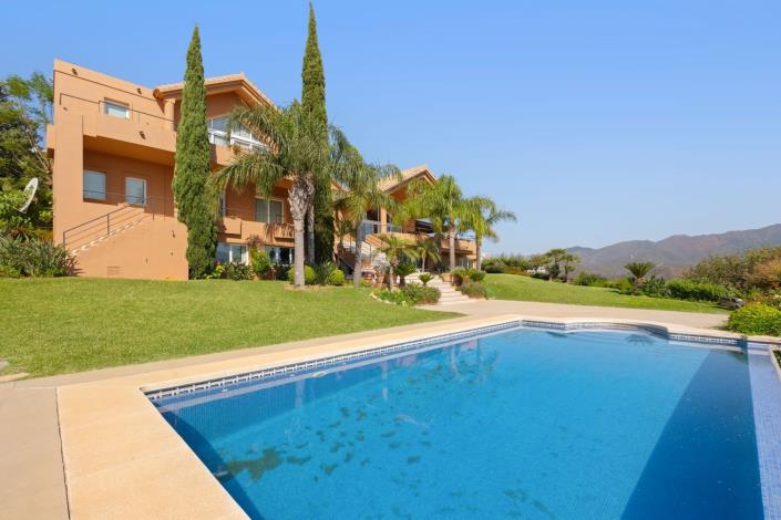 Image No.57-5 Bed Villa / Detached for sale