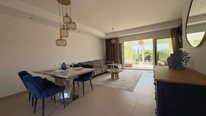 Image No.10-4 Bed Townhouse for sale