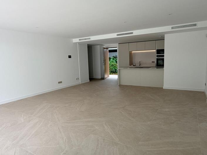 Image No.32-2 Bed Apartment for sale