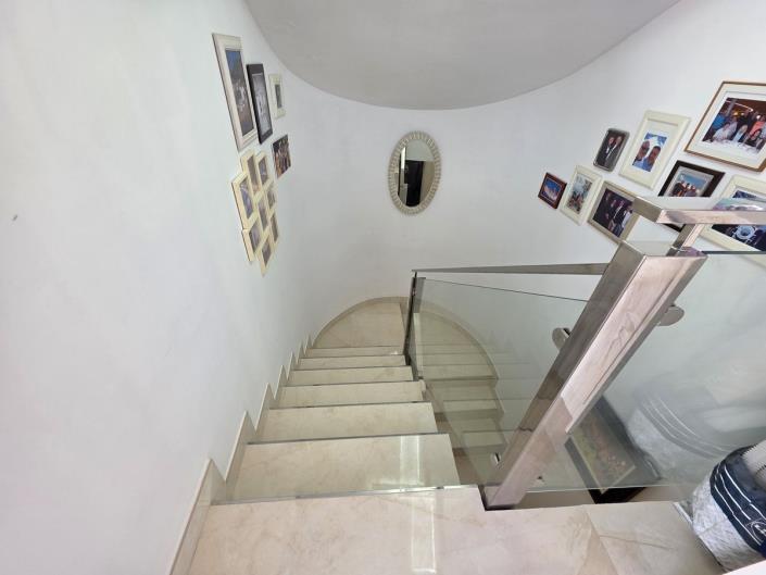 Image No.27-3 Bed Townhouse for sale