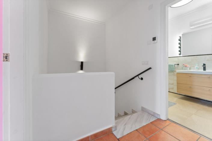 Image No.24-3 Bed Townhouse for sale