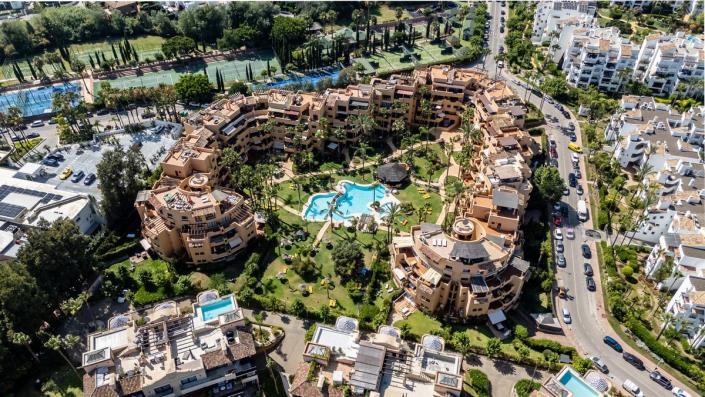 Image No.23-2 Bed Apartment for sale