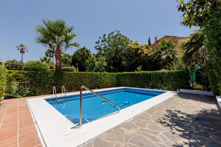 Image No.2-4 Bed Villa / Detached for sale