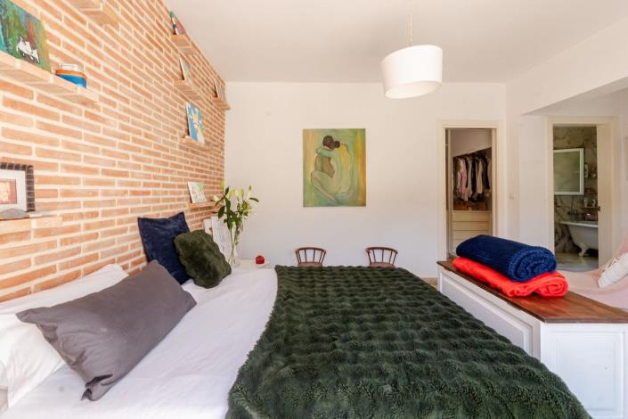 Image No.14-4 Bed Villa / Detached for sale