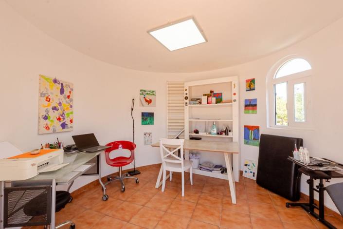 Image No.21-4 Bed Villa / Detached for sale