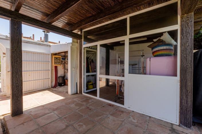 Image No.22-4 Bed Villa / Detached for sale