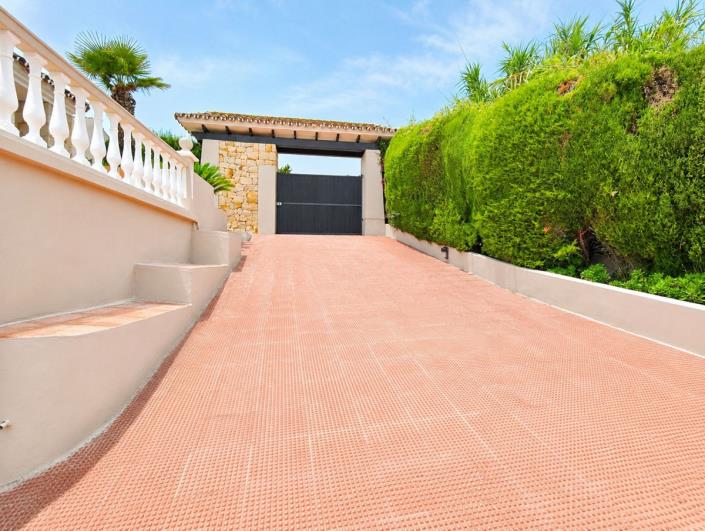 Image No.10-5 Bed Finca for sale