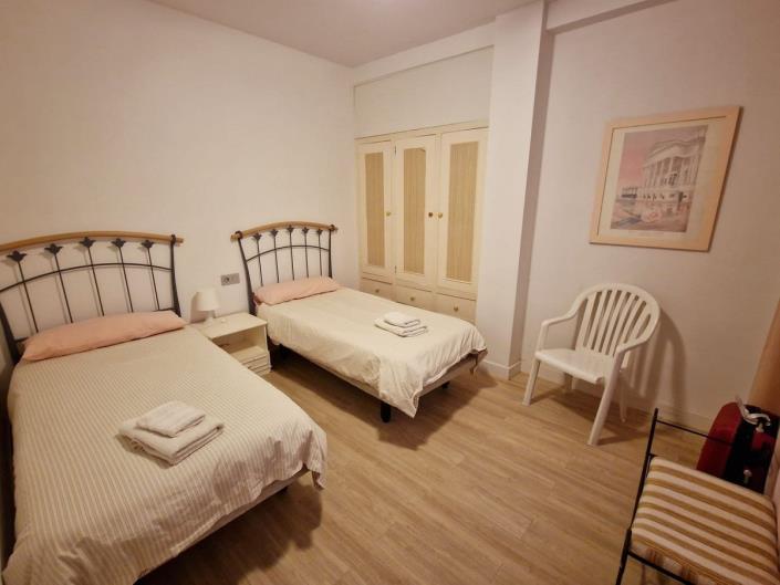 Image No.22-2 Bed Apartment for sale
