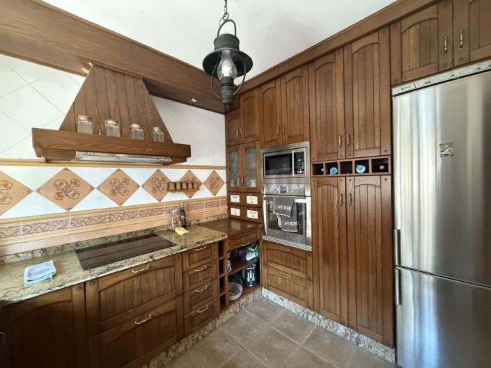 Image No.5-4 Bed Townhouse for sale