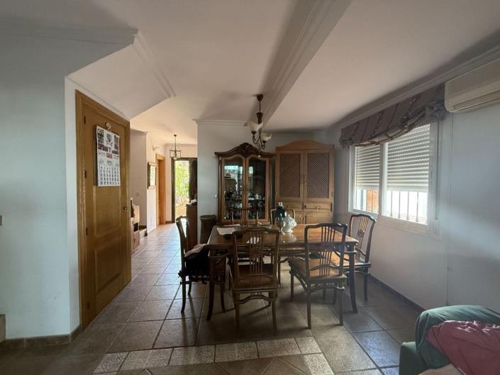 Image No.7-4 Bed Townhouse for sale