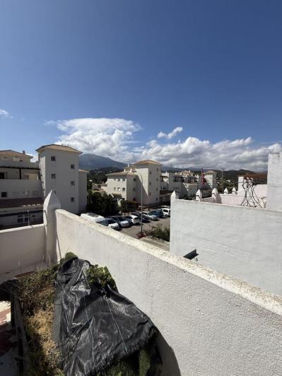 Image No.24-4 Bed Townhouse for sale