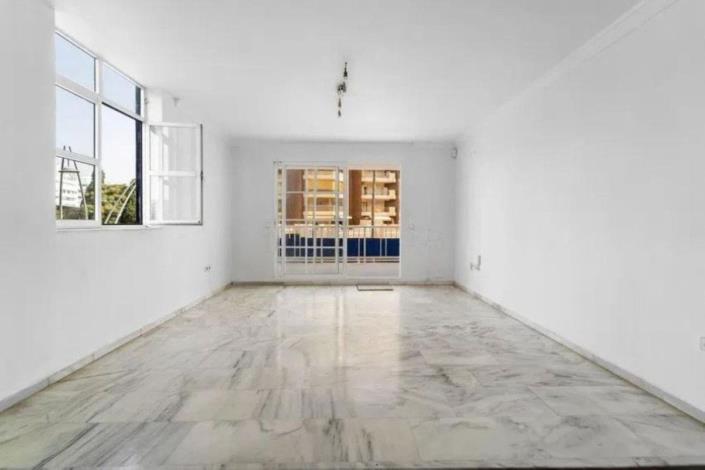 Image No.7-3 Bed Apartment for sale