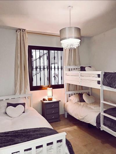 Image No.19-2 Bed Apartment for sale