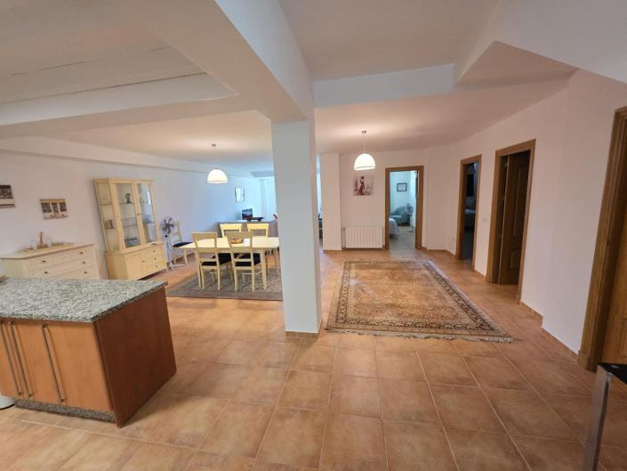 Image No.38-5 Bed Townhouse for sale