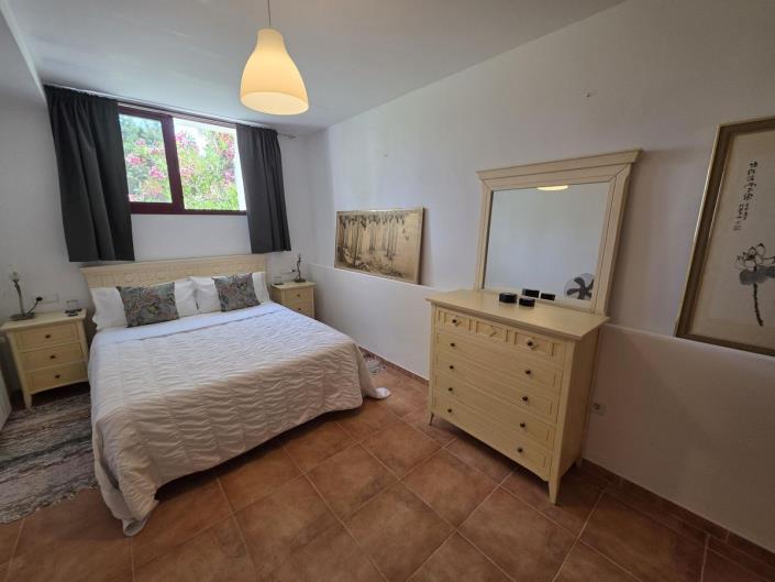 Image No.48-5 Bed Townhouse for sale