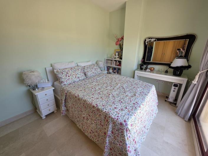 Image No.24-5 Bed Townhouse for sale