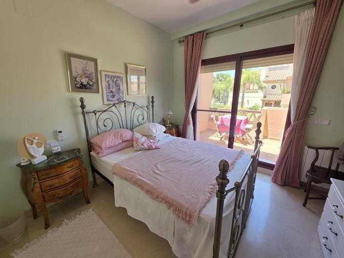 Image No.31-5 Bed Townhouse for sale