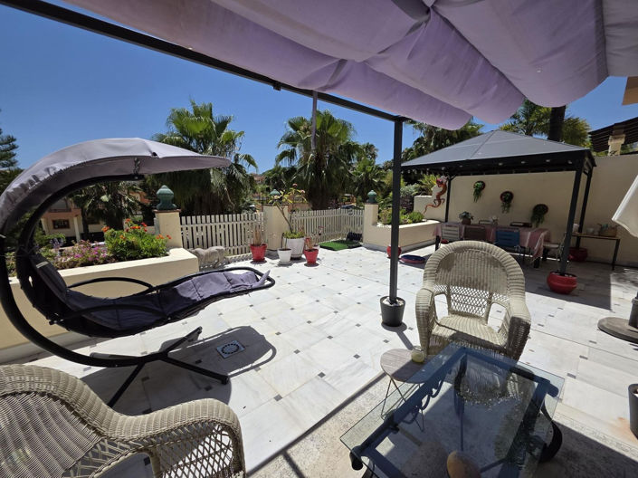 Image No.18-5 Bed Townhouse for sale