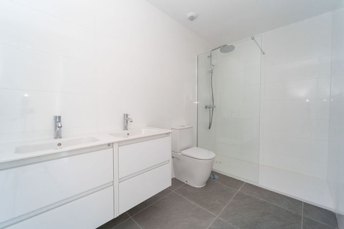Image No.27-2 Bed Apartment for sale