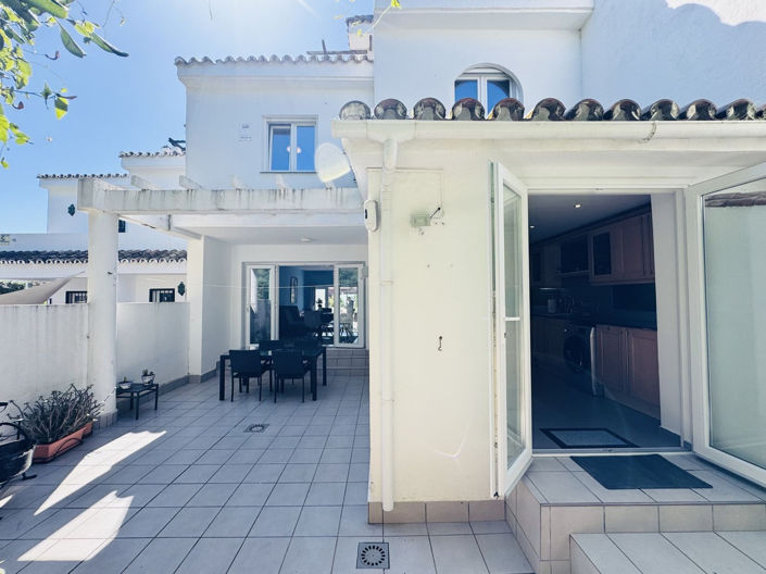 Image No.13-3 Bed Townhouse for sale