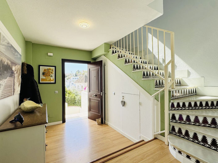 Image No.17-3 Bed Townhouse for sale