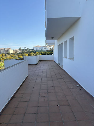 Image No.12-3 Bed Apartment for sale