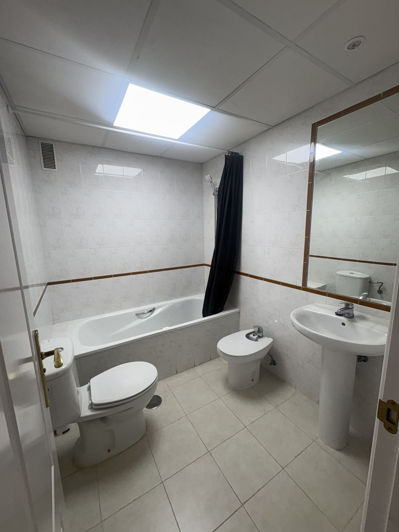 Image No.17-3 Bed Apartment for sale