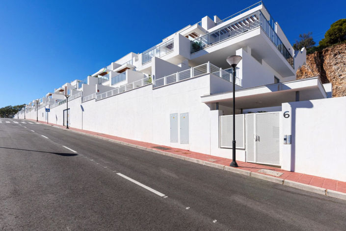 Image No.17-3 Bed Apartment for sale