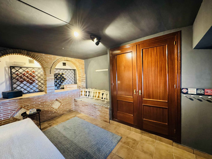 Image No.31-4 Bed Apartment for sale