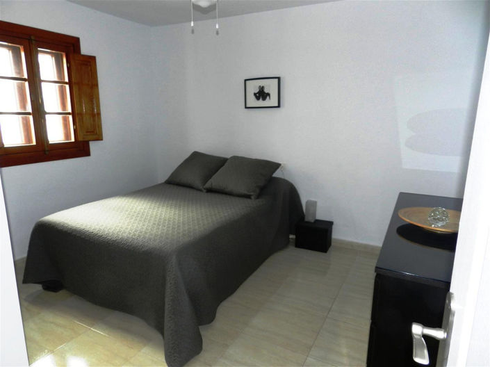 Image No.12-3 Bed Apartment for sale